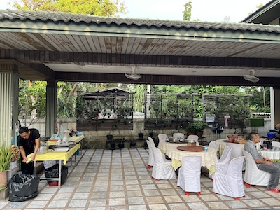 อาหารจัดเลี้ยงนอดสถานที่